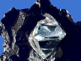 260px-Rough_diamond